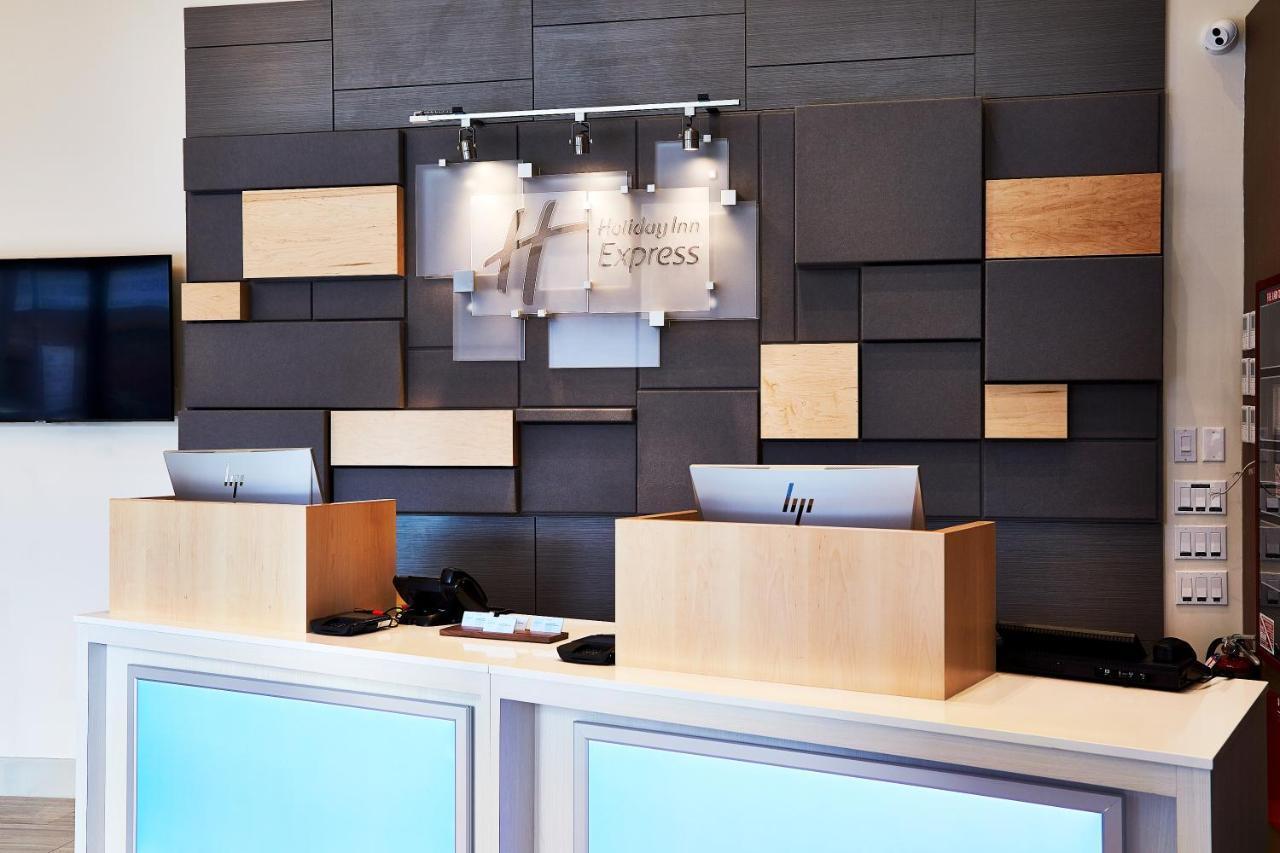 Holiday Inn Express - Nyc Brooklyn - Sunset Park By Ihg New York Exteriér fotografie